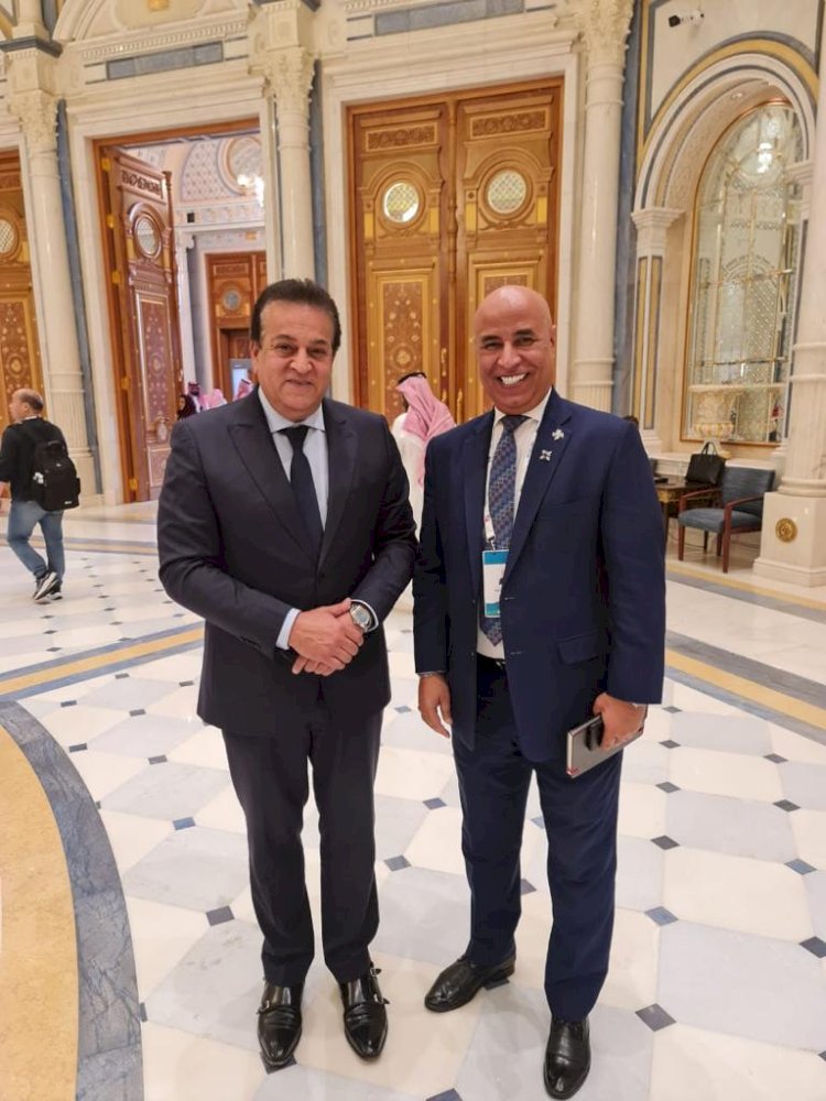 وفد مجمع عمال مصر وشركة سواعد الخليج يشارك في مؤتمر رجال الأعمال العرب والصينيين بالسعودية