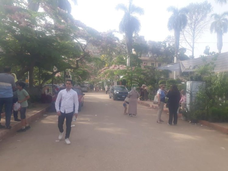 بالصور المتحف الزراعى يشهد اقبالا كبير ا من الجمهور على معرض زهور الربيع الـ 90