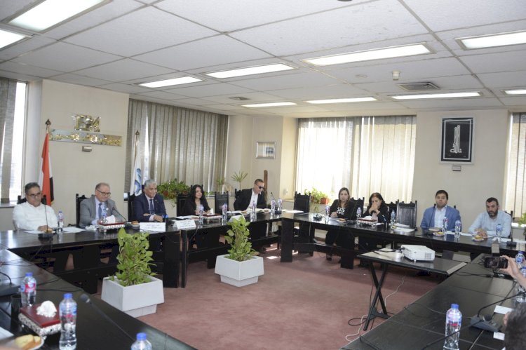 وفد جزائري متخصص في صناعة الأسمدة  وقطع غيار السيارات في ضيافة جمعية رجال الأعمال المصريين