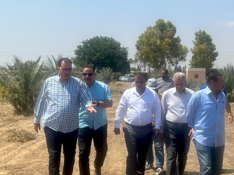 مستشار وزير الزراعة يتفقد المحطة البحثية في جنوب التحرير ومزارع الإنتاج الحيواني والنباتي