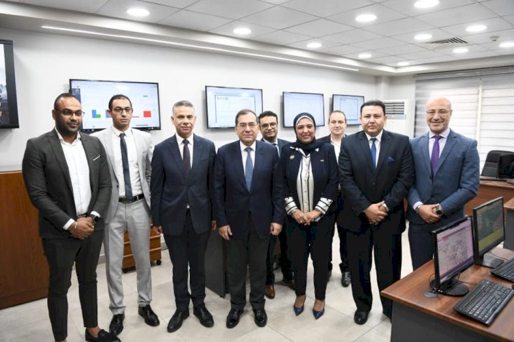 الملا : متابعة منظومة تداول وتوزيع المنتجات البترولية