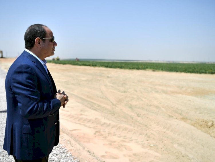 إنجازات سبقت الزمن واخرجت المصريين من النفق المظلم وادخلتهم للجمهورية الجديدة