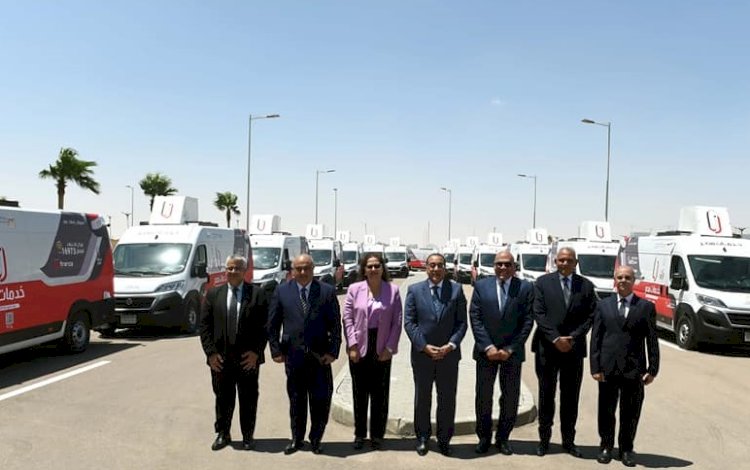 مدبولي يدشن 20 سيارة خدمات حكومية لخدمة المواطنين