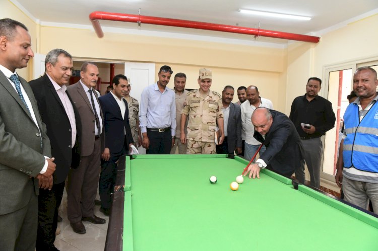 محافظ قنا يشهد التشغيل التجريبى لمركز شباب العيايشا 