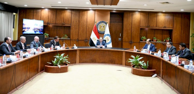 البترول :تعاون واستفادة من تقنيات معدات صديقة البيئة