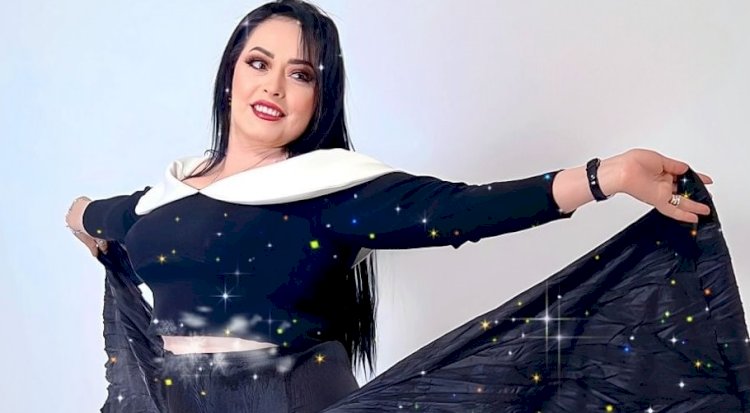 هند عاكف تناشد جمهورها وتحذرهم من النصب بأسمها