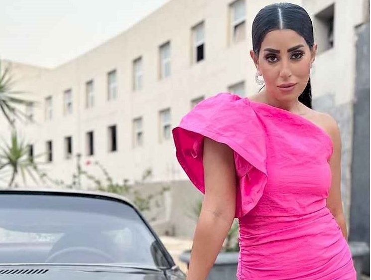 جسم آيتن عامر يفجر قنابل كلامية.. وهي تفسر