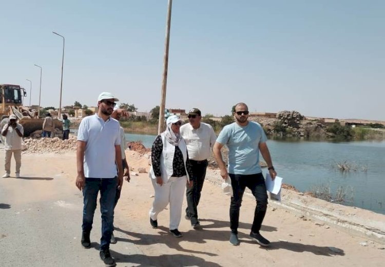 نائب محافظ أسوان يتابع الممشى السياحى بمدينة أبو سمبل السياحية