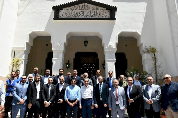 صبحي يكرم نادي غزل المحله لصعوده الي  الدوري الممتاذ