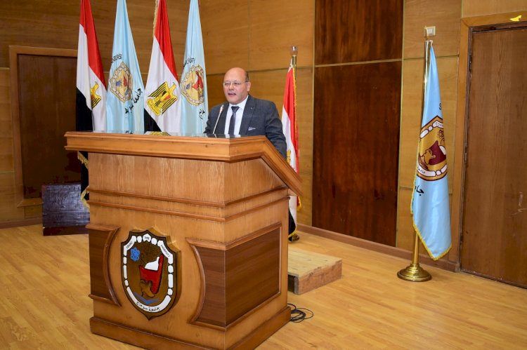 النعماني يشهد حفل تخرج الدفعةالـ 11 بكلية الطب البيطري بسوهاج