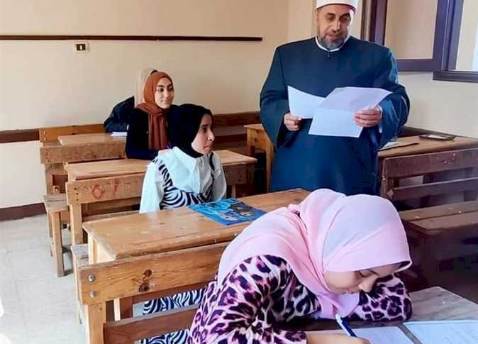 لا مشاكل في امتحانات الدور الثاني بأزهر المنيا لليوم التاني على التوالي