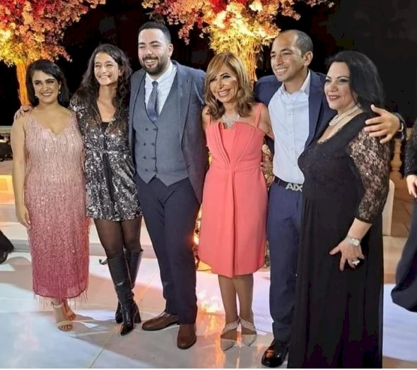 خالد عمرو أديب يشعل مواقع التواصل بخبر خطوبته علي فرح الطوخي