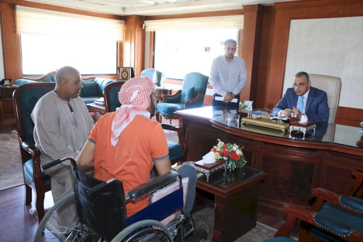 ٢٠٩ مواطن يعرضون مطالبهم خلال اللقاء الجماهيري الاسبوعي بسوهاج