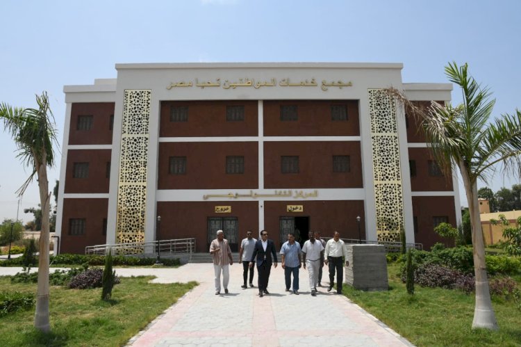 نائب محافظ قنا يتفقد مشاريع حياة كريمة