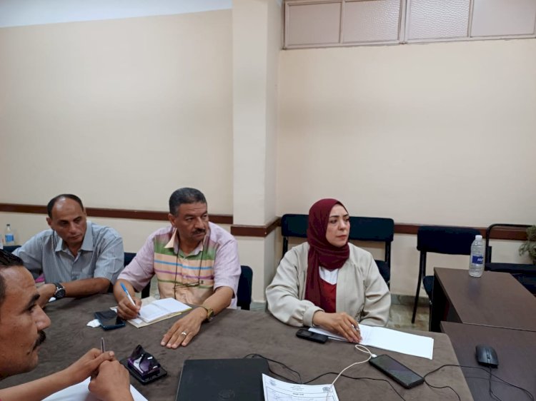 مدير عام التعليم بأبوتشت يشارك اجتماعا لمناقشة استعدادات العام الدراسي الجديد