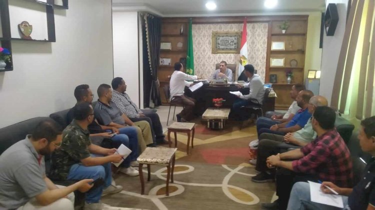 المواطنين ومشروعات الخطة الاستثمارية لعام 2023 – 2024 في مركزين بالمنيا