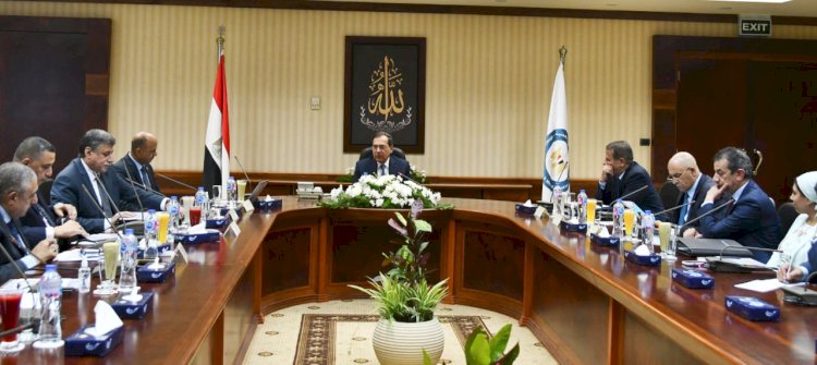 الملا يتابع المشروعات الجديدة لشركة "اموك"