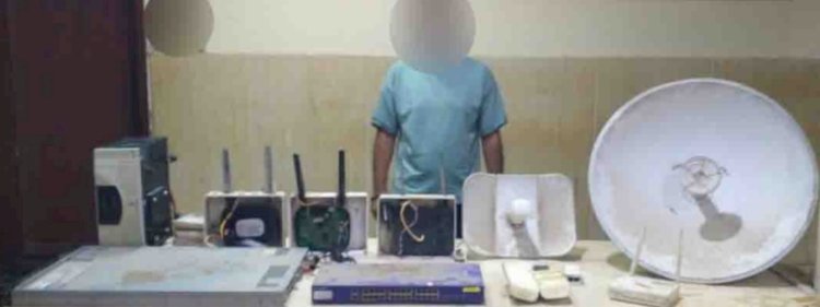 ضبط شبكة توزيع انترنت بدون ترخيص بالقاهرة