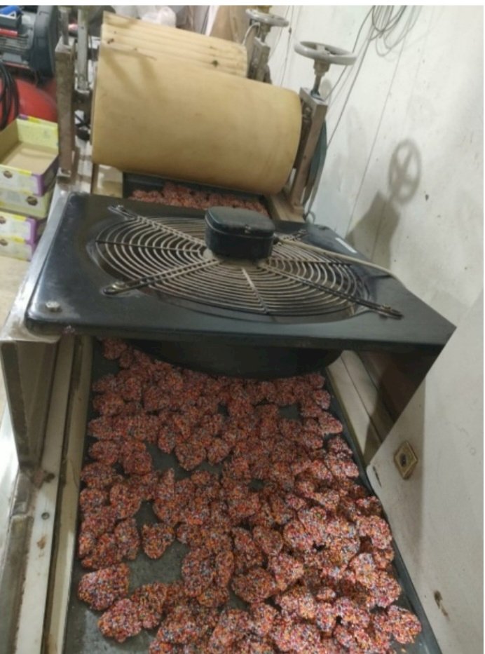 ضبط سلع تموينية مجهولة المصدر