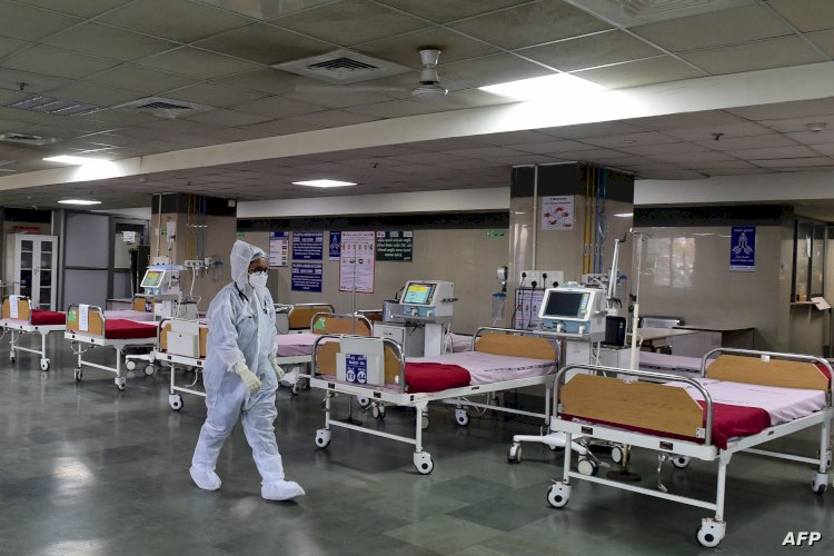 بيرولا متحور جديد من فيروس كورونا يثير القلق في 4 ولايات أمريكية