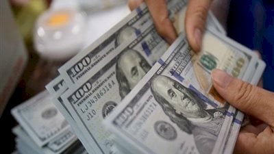 القبض على اثنين بتهمة الإتجار بالنقد الأجنبي في المنيا