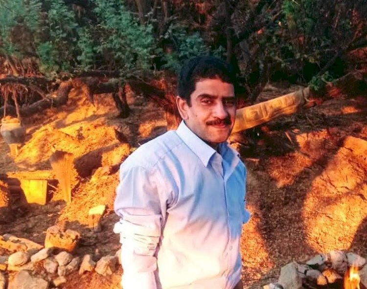 الشاعر مصطفي معاذ يكتب: الكوكبة الرائعة من الزهور