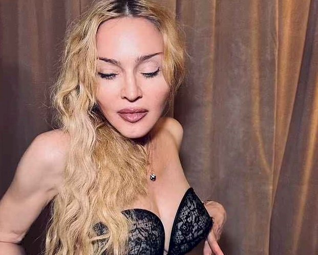 بالصور :المعجزة الغنائية مادونا ذات الـ65 عاما تعلن عن برنامج حفلها القادم