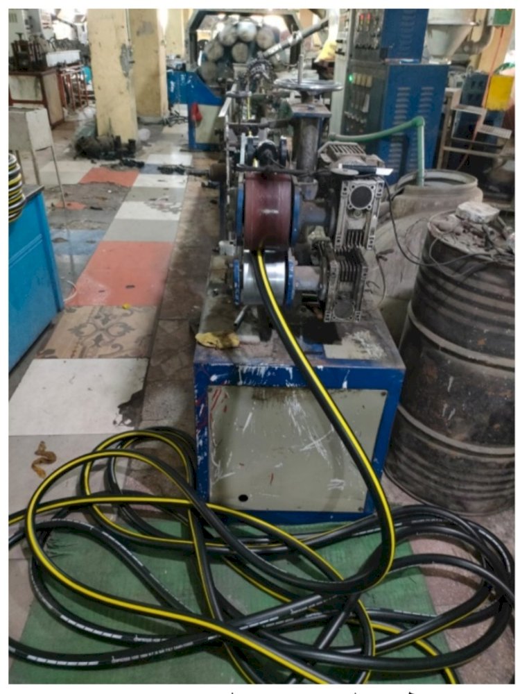 ضبط سلع تموينية مجهولة المصدر بالقاهرة