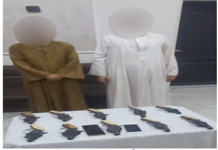 عاطلان تجار اسلحة ومخدرات بسوهاج