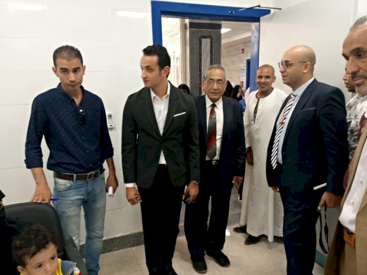 قافلة طبية مجانية بقرية العسيرات بفرشوط