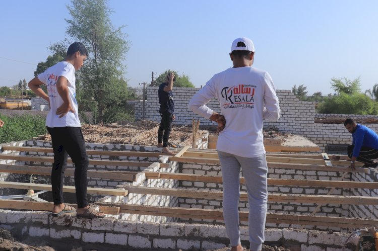 "رسالة"بالتعاون مع" التضامن الاجتماعي"وجها قافلة خيرية للقري الاولي بالرعاية بسوهاج