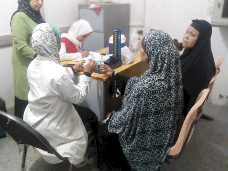 سوهاج الكشف علي٦٣ الف مواطن ضمن حياة كريمة