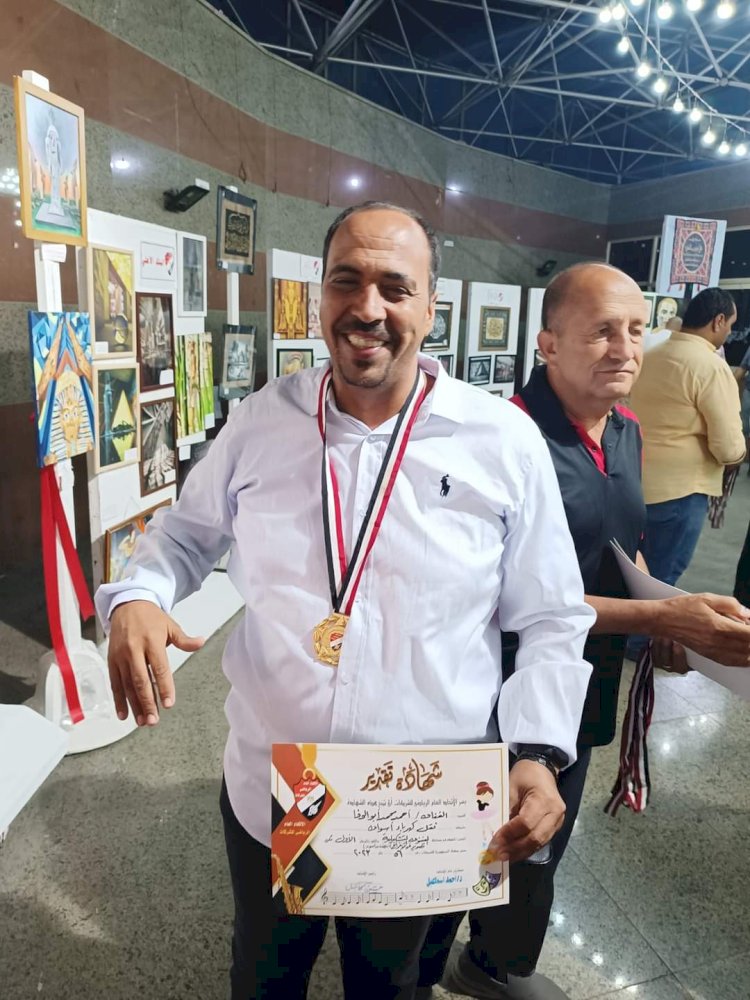 مبروك لابن مركز فرشوط  احمد القاضى