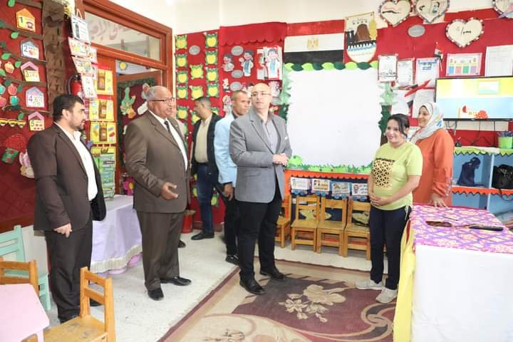 محافظ بني سويف يتفقد جاهزية المدارس لاستقبال العام الدراسي الجديد