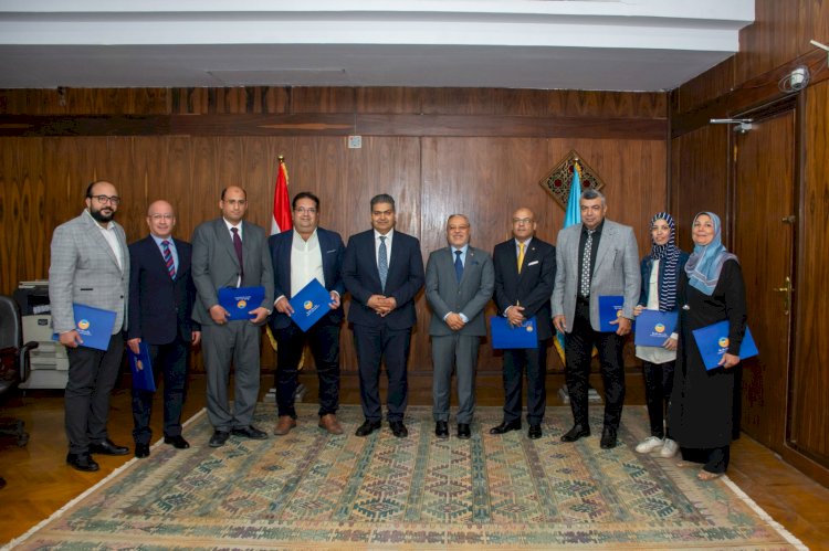 نجاح تركيب جهاز محفز لخلايا المخ العميقة لمريضة وتكريم خاص للفريق الطبي من جامعة طنطا