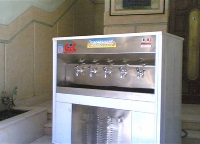 مصرع شاب صعقًا بالكهرباء أثناء شربه الماء من «كولدير» بالمنيا