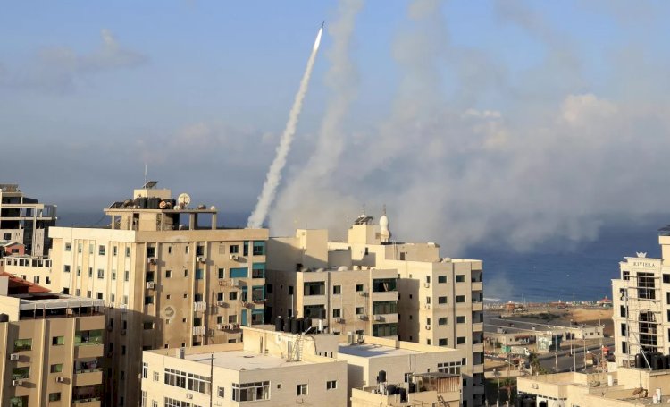 أنباء عن استهداف مكتب قائد حركة حماس يحيى السنوار