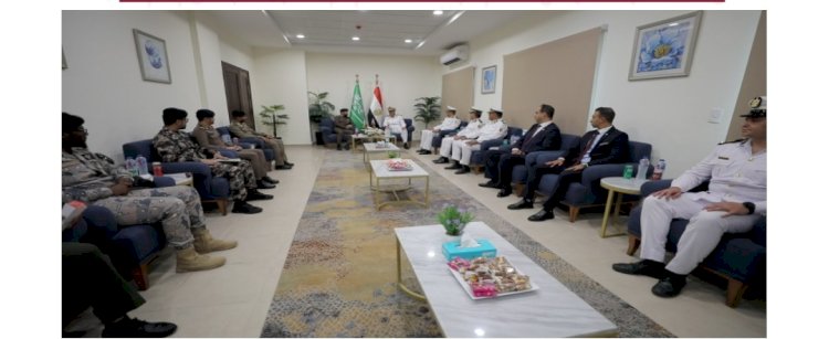 الداخلية تستقبل وفدا من نظيرتها السعودي بمقر موسيقات الشرطة