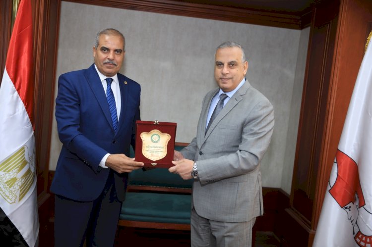 الفقي يبحث مع رئيس المنظمة العالمية لخريجي الازهر سبل التعاون