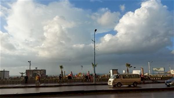 طقس السبت 18 نوفمبر معتدل على القاهرة وشبورة كثيفة وأمطار