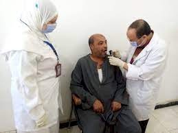 توقيع الكشف الطبي على 1801 حالة خلال قافلة علاجية بقرية بني سمرج بمركز سمالوط بالمنيا