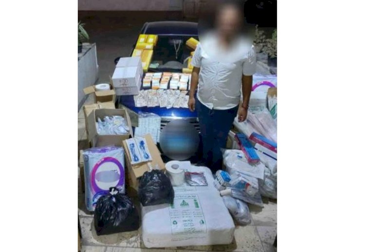 عامل يتاجر في العقاقير الطبية الغير مشروعة
