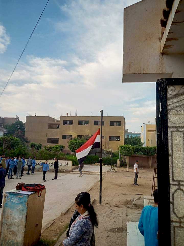 طلاب المنيا يقفون دقيقة حداد على أرواح شهداء غزة