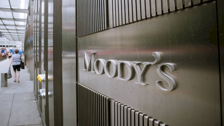 بسبب حماس موديز تدرس تخفيض درجة التصنيف الائتماني للكيان الصهيوني