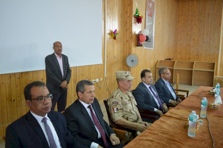 حقوق قنا تكرم المتفوقين في حفل استقبال الطلاب الجدد