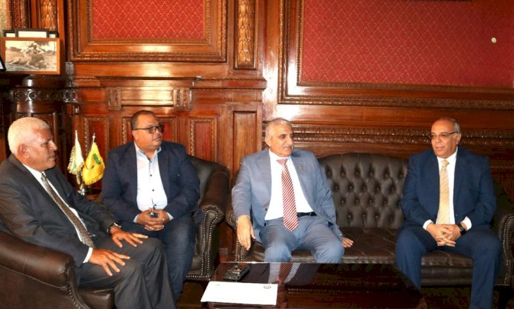 "بحوث الصحراء" و "اكساد "يبحثان التعاون المشترك