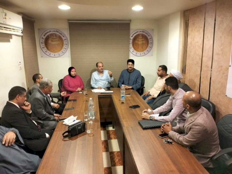 الشعب الجمهوري بقنا يناقش استعدادات  الانتخابات الرئاسية