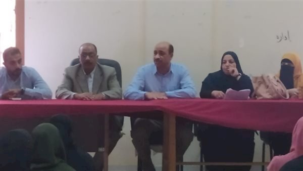 تدشين مبادرة " المرأة تنتج وتصنع" بمركز ديرمواس بالمنيا