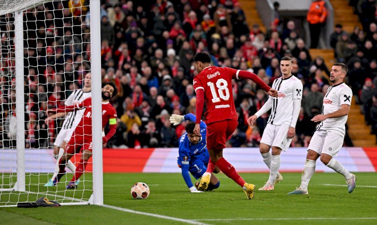 ليفربول يفوز برباعية على لاسك لينز ويتصدر مجموعته في الدوري الأوروبي