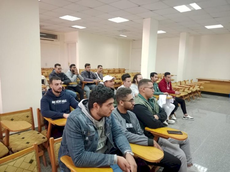 بحوث الثروة السمكية يدرب الطلاب ميدانيا علي الانتاج السمكي والداجني والحيواني